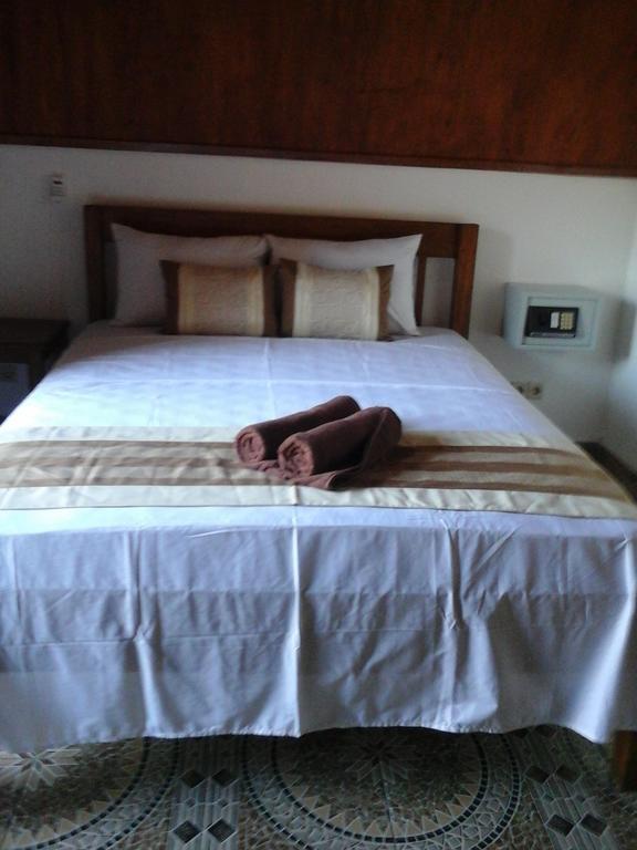 Putri Bungalow Hotel Gili Meno Room photo